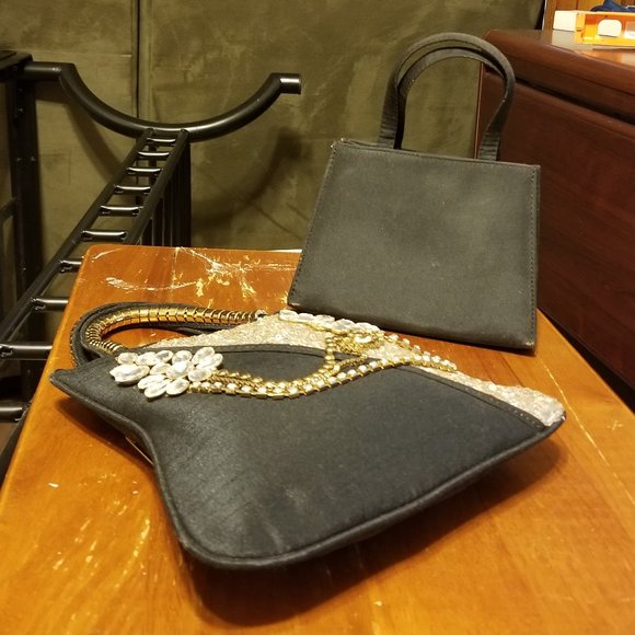 COPY - BOGO purses - Picture 2 of 3